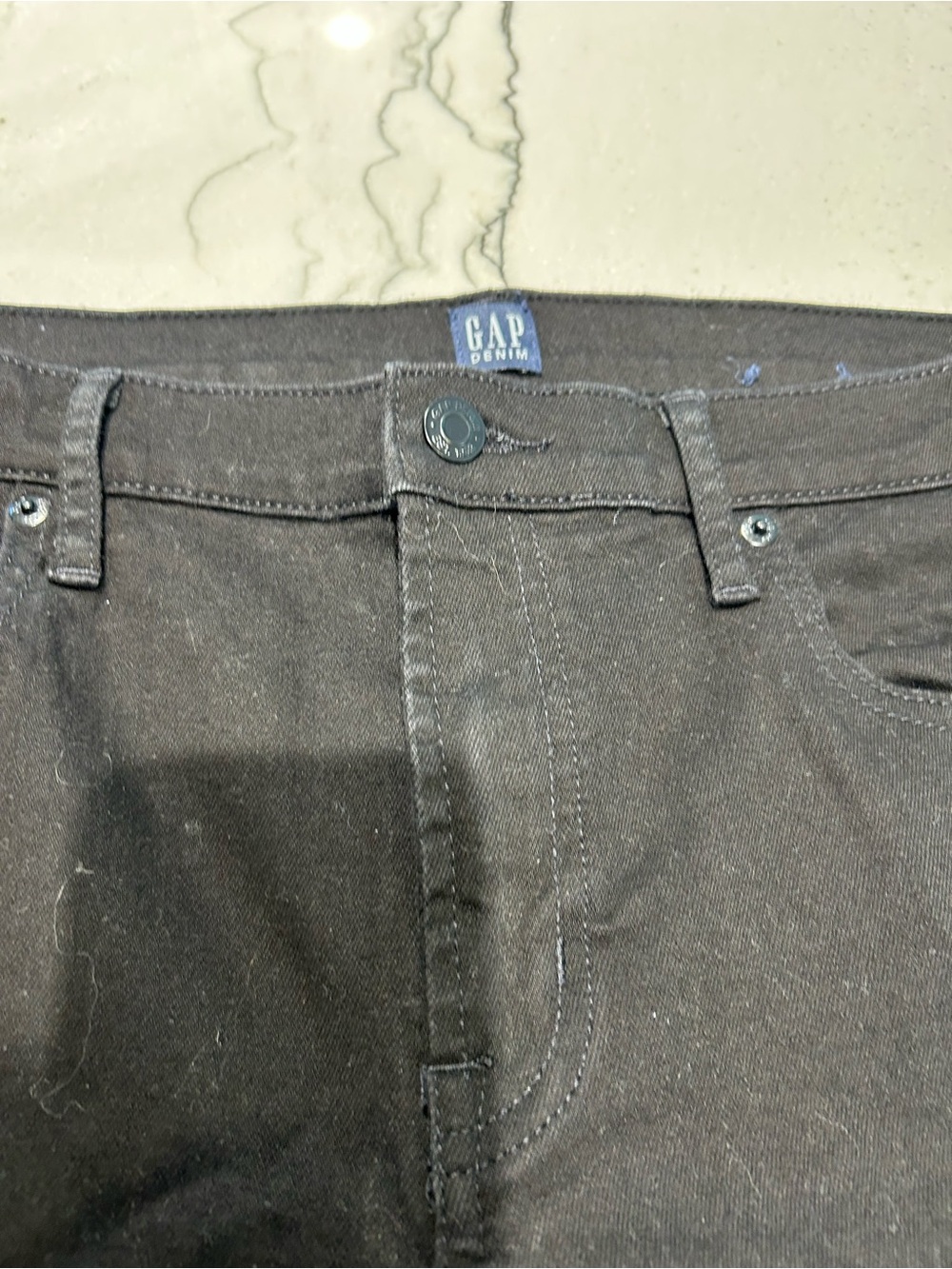 GAP Men’s Slim Black Jeans